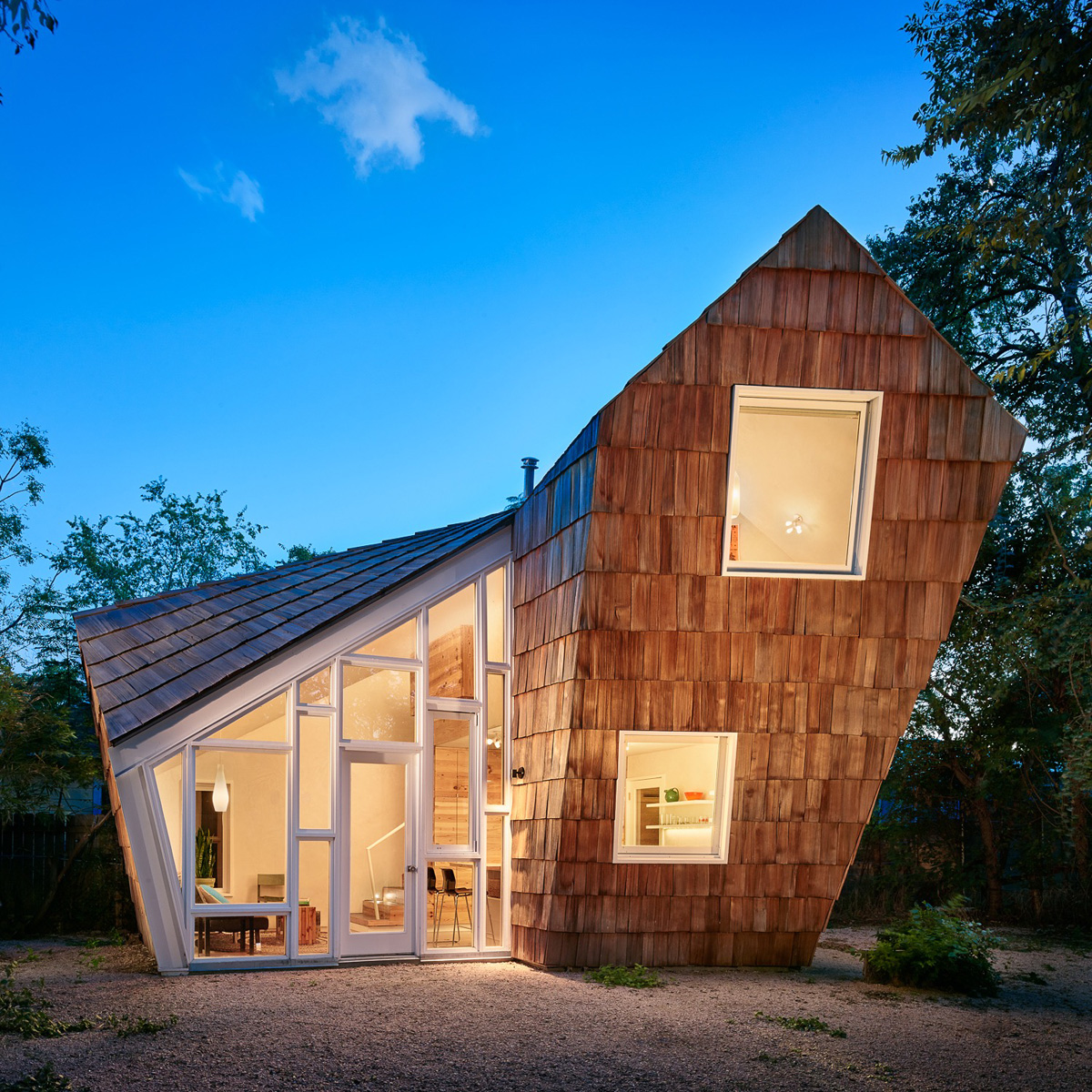 نگاهی به طراحی خانه چوبی Cedar Shake در تگزاس